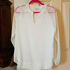 Cabi blouse size Small EUC.